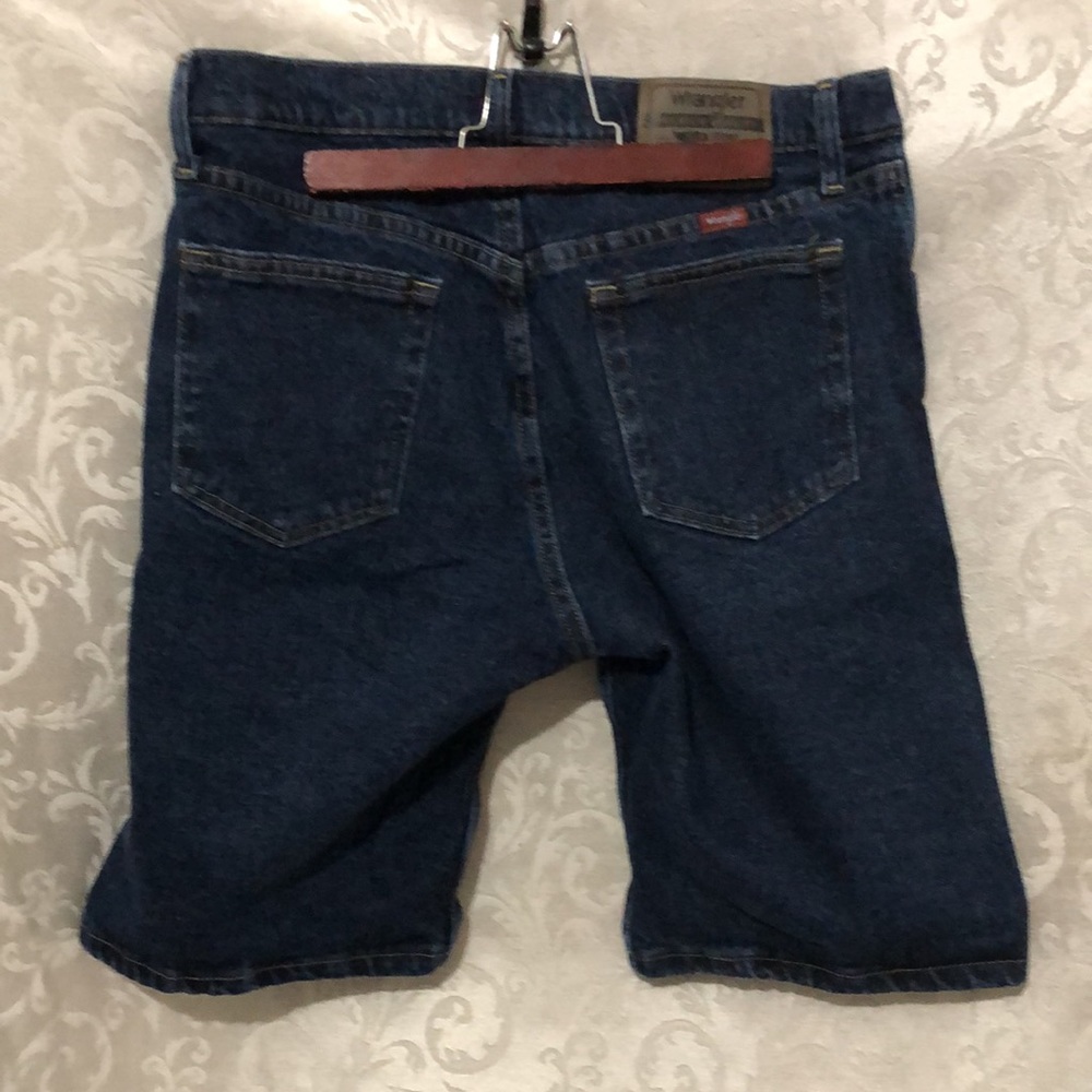 Wrangler Denim long Shorts Size 30 Like New - Picture 4 of 7